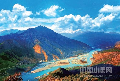 11 月 14 日，云南宣布最后 9 个贫困县（市）退出贫困县序列。图为云南怒江风景